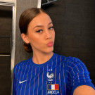Angela00